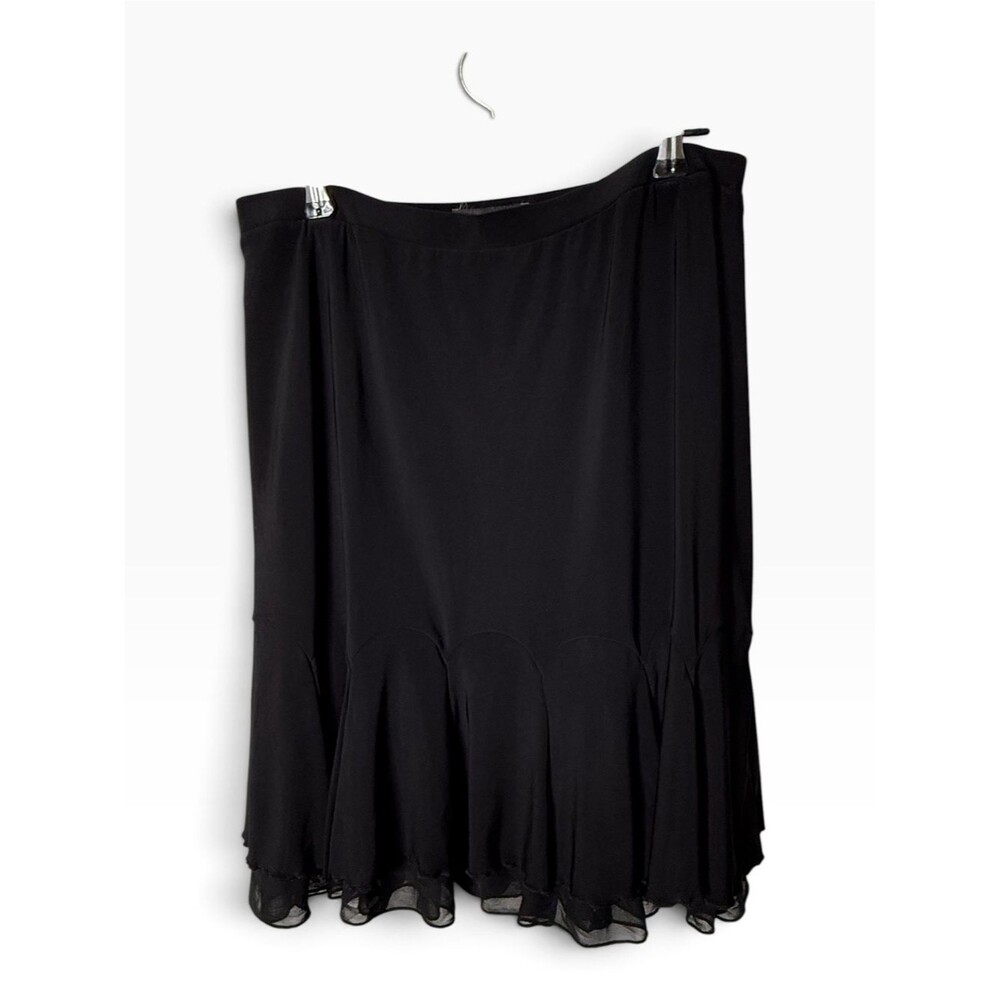 White House Black Market Black Size S Scalloped Ruffle Hem Skirt